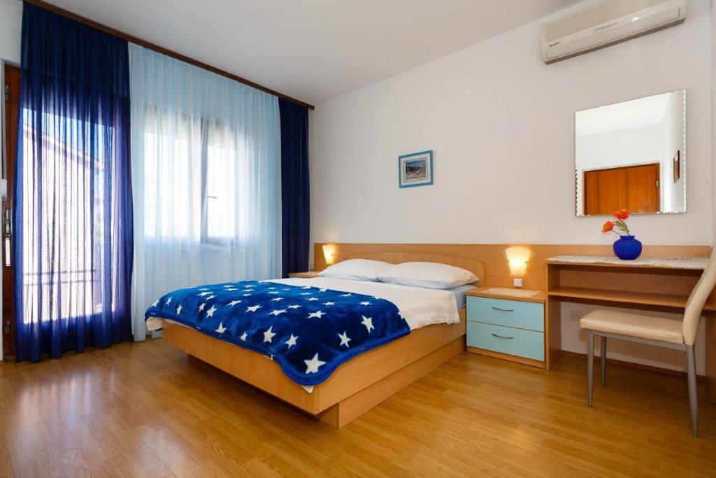 Apartmani Braut Корнич Экстерьер фото