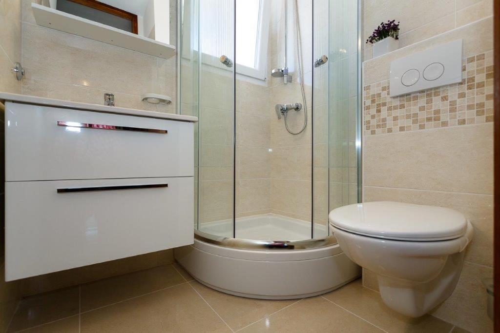 Apartmani Braut Корнич Экстерьер фото