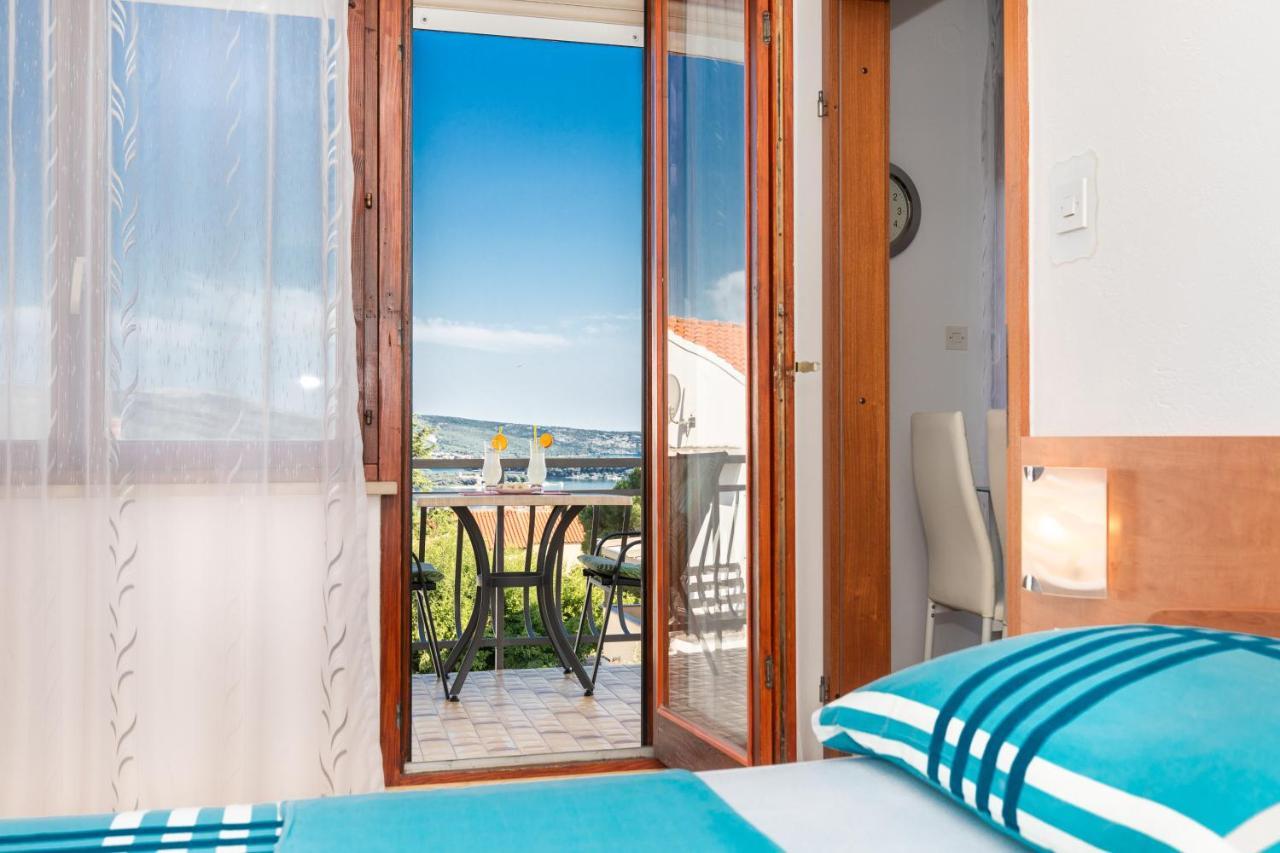 Apartmani Braut Корнич Экстерьер фото