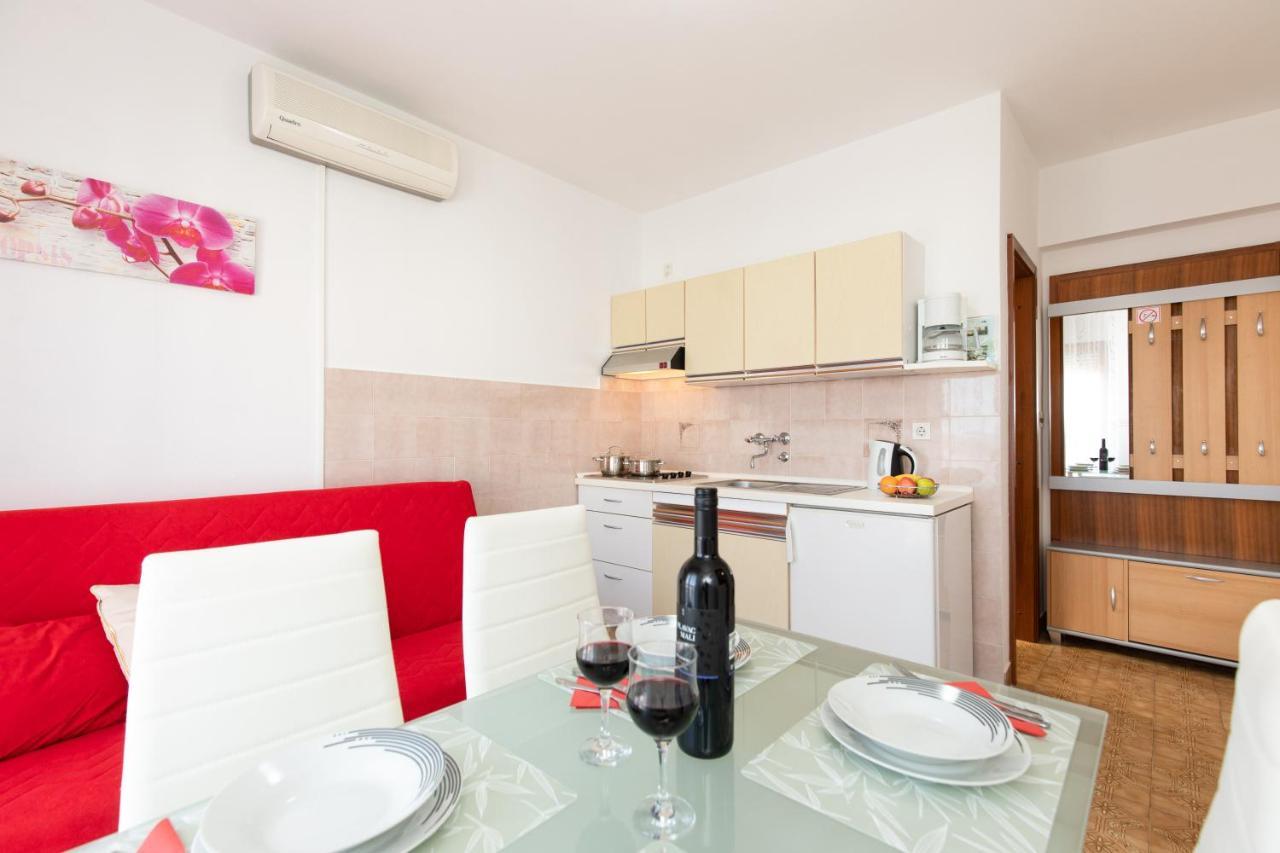 Apartmani Braut Корнич Экстерьер фото